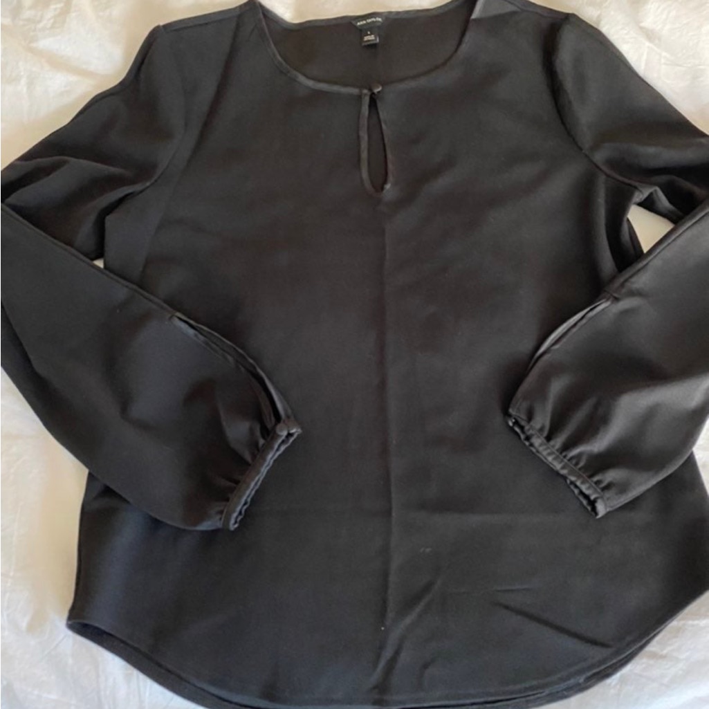 Ann Taylor Black Polyester Key Hole Blouse